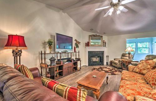 Hot Springs Village Apartment | Less Than 2 Mi to Lake Coronado Apt with Grill!