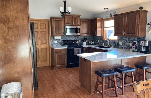 Combined Locks House | Less than 30 Min. from EAA Grounds/Oshkosh and Lambeau Field/Green Bay.