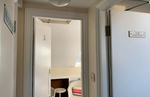 Weymouth House | Letchworth Guest House