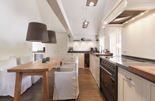 Oldsum House | Letj Busem