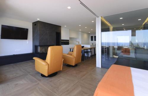 Tossa de Mar Apartment | Lets Holidays Modern sea views apartment