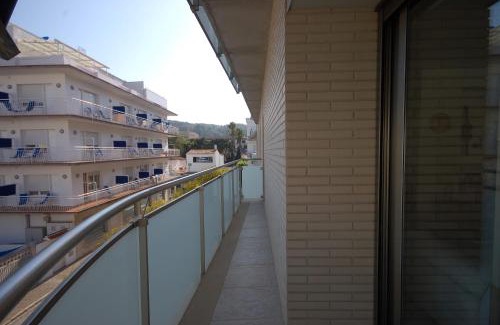 Tossa de Mar Apartment | Lets Holidays Voramar Apartment