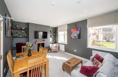 Pickering Apartment | Lettered Board Apartments 1, 2 & 3