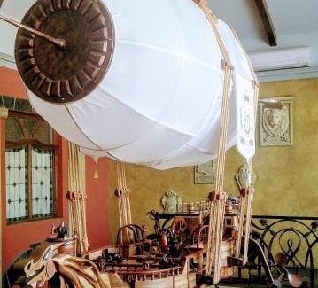 Uzhhorod Hotel | Letuchiy Gollandets