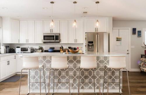 Encinitas House | Leucadia Beach House - 4 Mins to Moonlight!