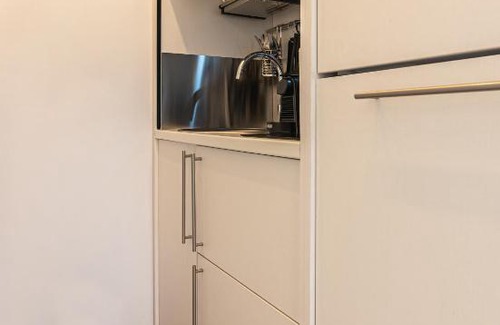 Oropos Apartment | Levada Apartment - Hellenic Apartments Avlona