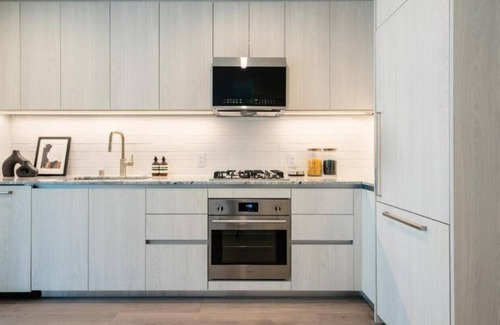 Downtown Long Beach Apartment | Level Long Beach- Stunning Two Bedroom Suite