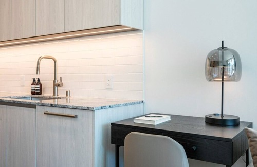 Downtown Long Beach Apartment | Level-Luxury Jr. Two Bedroom Suite. Enjoy an Extended Stay Getaway at the Beach