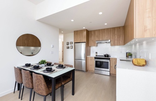 Coquitlam Hotel | Level Port Moody- Three Bedroom Suite