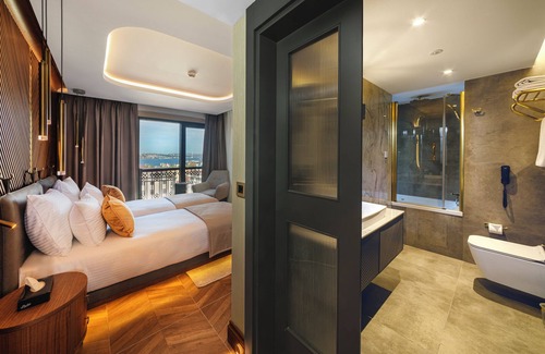 Cagaloglu Hotel | Levni Istanbul Hotel Handwritten Collection