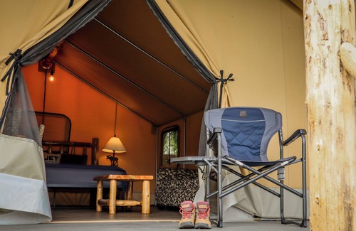 Salmon House | Lewis Glamping Tent