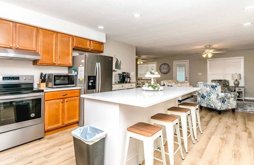 Surf City House | Ley-Z Day-Z - Gorgeous 3 BR Oceanfront Home Is Waiting For You! Pet Friendly