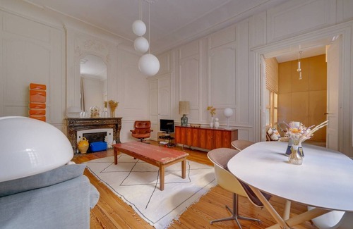 Capucins - Victoire Apartment | Leyteire large one bedroom apartment