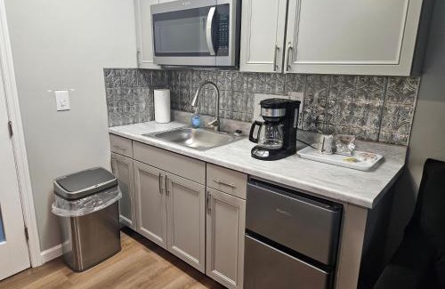 Zephyrhills Hotel | Liberty hill Executive Inn