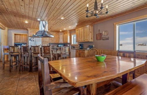 Island Park House | Liberty Lodge by KABINO Hot Tub Air Hockey 3 Living Rooms 7 bedrooms Boat Launch Reservoir ATV Snowmobile Trails WiFi