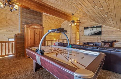 Island Park House | Liberty Lodge by KABINO Hot Tub Air Hockey 3 Living Rooms 7 bedrooms Boat Launch Reservoir ATV Snowmobile Trails WiFi