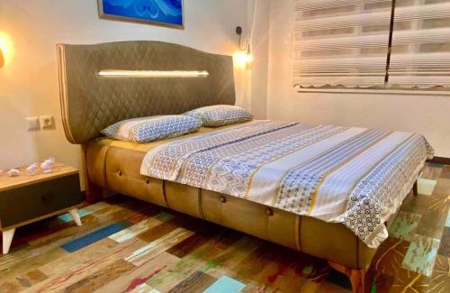 Kaleici Apartment | LICENSED ,JAZZY TOP CLASS 3 BEDROOMS HOMES 100Mb Wi-Fi
