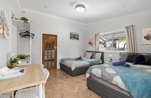 Lidcombe House | Lidcombe Boutique Guest House near Berala Station7
