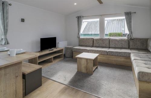 Prestatyn House | Lido Silver Plus 111