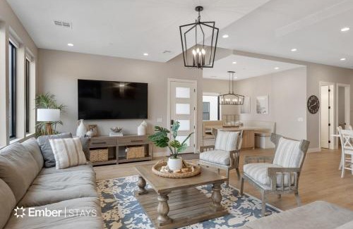 St. George House | Lifes a Beach at Desert Color