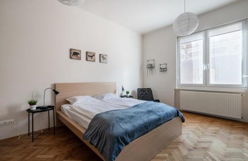 Istvanmezo Apartment | Liget Apartment