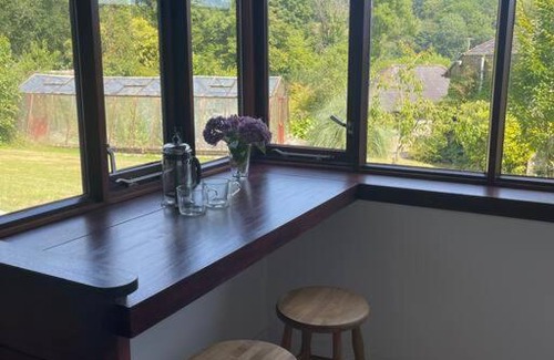 South Brent House | Light & airy two bed lodge in Devon countryside