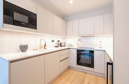 Whittington Apartment | Light and Space Retreat