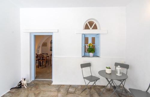 Exomvourgo Apartment | Light Blue House - Kato Kleisma