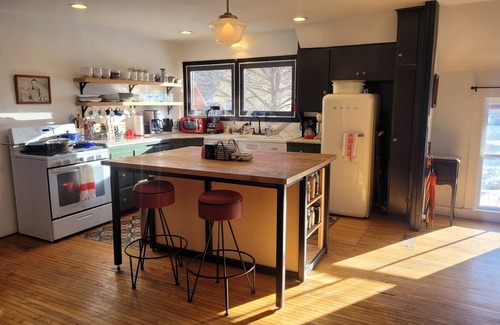 Halcottsville House | Light-filled loft minutes from slopes