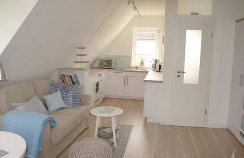 Norddorf Apartment | Light flooded apartment in Norddorf on the island Amrum - WLAN; smart tv, yoga p