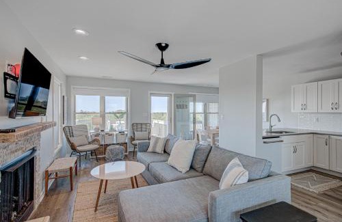 Topsail Beach House | Light Oasis