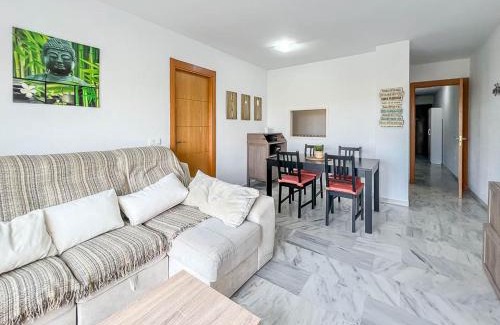 San Fernando Apartment | Lightbooking Ronda del Estero III