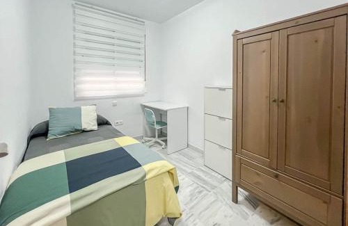 San Fernando Apartment | Lightbooking Ronda del Estero III