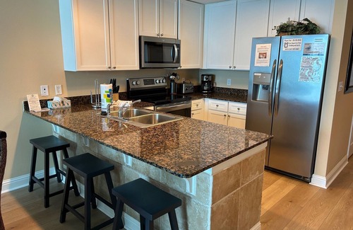 Gulf Shores Condo | Lighthouse - Beautifuly Decorated Gulf Front Unit - 805