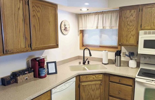 Lake Delton Condo | Lighthouse Cove 610 overlooking the beach!