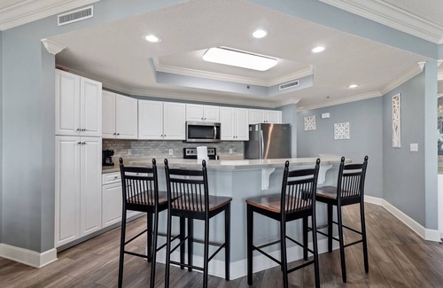 Orange Beach Condo | Lighthouse on the Bay 2206-Boater's Dream with Boat Slips-Lazy River-Bay Views!