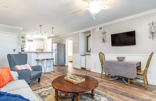 Tybee Island Condo | Lighthouse Point 6C | Pool Views, Beach Access!