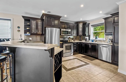 Waterford Valley House | Like Home Getaway near Walking Trails and Downtown