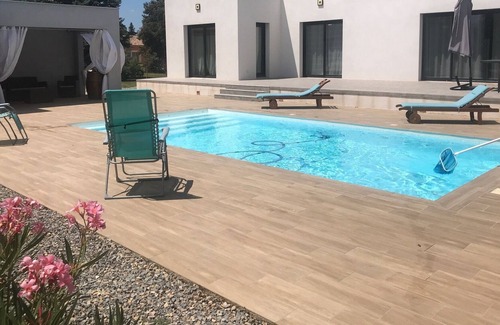 Caissargues House | Like in a box!