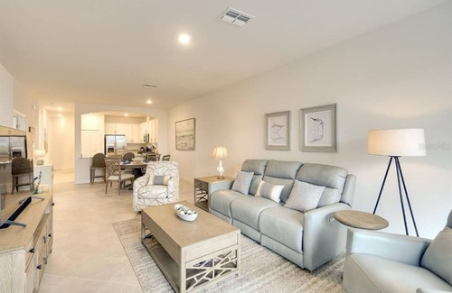 Lakewood Ranch Villa | Like new 3-bedroom villa with private pool, gated community, in Lakewood Ranch.