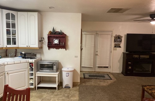 Mariposa Apartment | Lil Buck small loft 31 day+ stays only