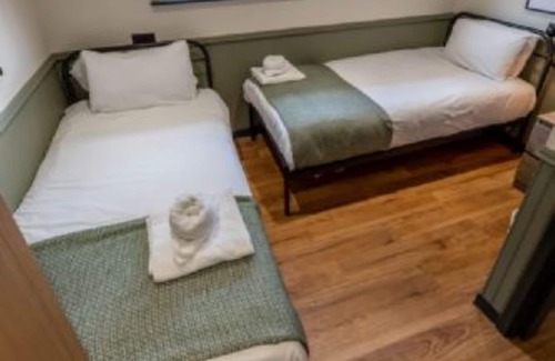 Llanrwst Cottage | Lilac cottage - a rwst holiday cottage that sleeps 4 guests in 2 bedrooms