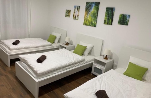 Sajoszentpeter Hotel | Lili Motel