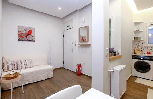 Vyronas Apartment | Lilly's House