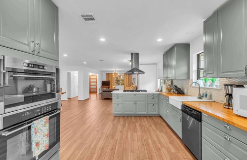 Houston House | Lilly's Maison #1 -Medical Center - Galleria - NRG