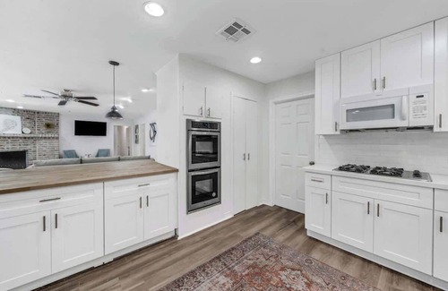 Houston House | Lilly’s Maison #7 Medical Center/Galleria/NRG