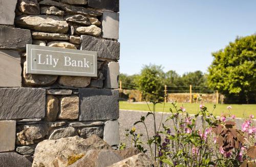 Staveley House | Lily Bank