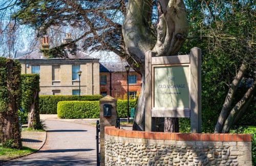 Little Walsingham House | Lily Cottage by Big Skies Cottages