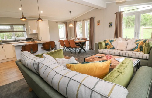 Lifton Cottage | LILY, pet friendly, with hot tub in Ashwater