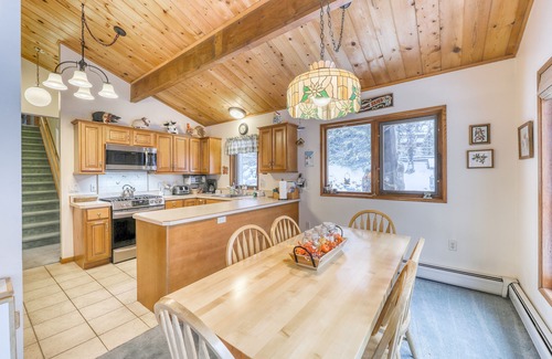 Killington House | Limited-Time Discounted Deals | Private Hot Tub & Ping-Pong | Close to Ski